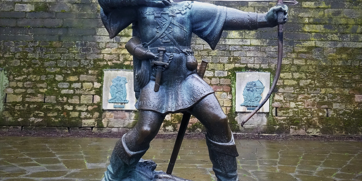 Robin hood-statue utenfor Nottingham Castle. Foto: Wallpaperflare.com